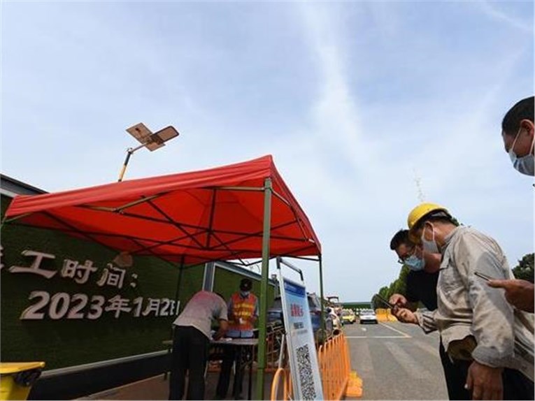 中國光谷“智能網(wǎng)聯(lián)中軸線”武漢高新二路示范段（豹溪路-未來三路）建設(shè)項(xiàng)目綜合管廊